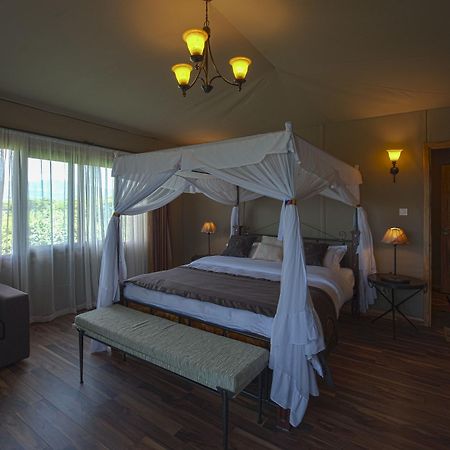 Karibu Camps And Lodges Lions Paw Ngorongoro คาราทู ภายนอก รูปภาพ