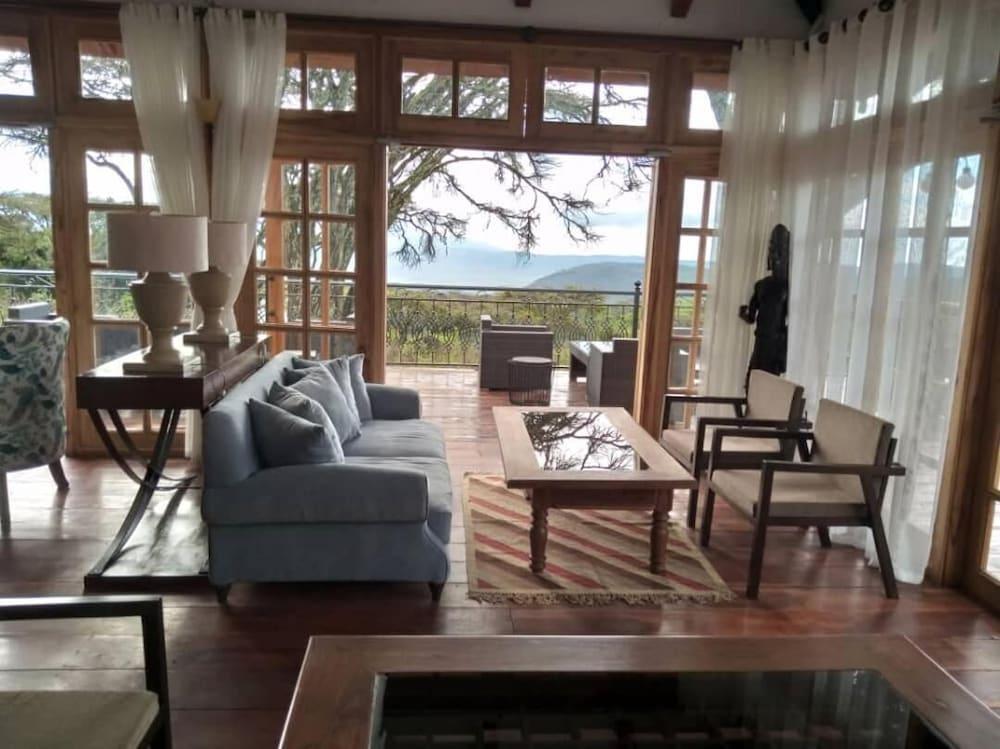 Karibu Camps And Lodges Lions Paw Ngorongoro คาราทู ภายนอก รูปภาพ