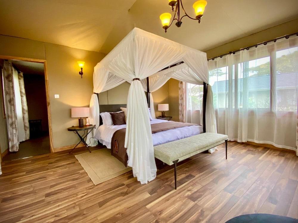 Karibu Camps And Lodges Lions Paw Ngorongoro คาราทู ภายนอก รูปภาพ